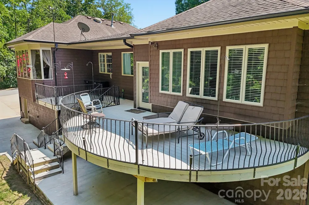 8463 Plantation Way Harrisburg, NC 28075