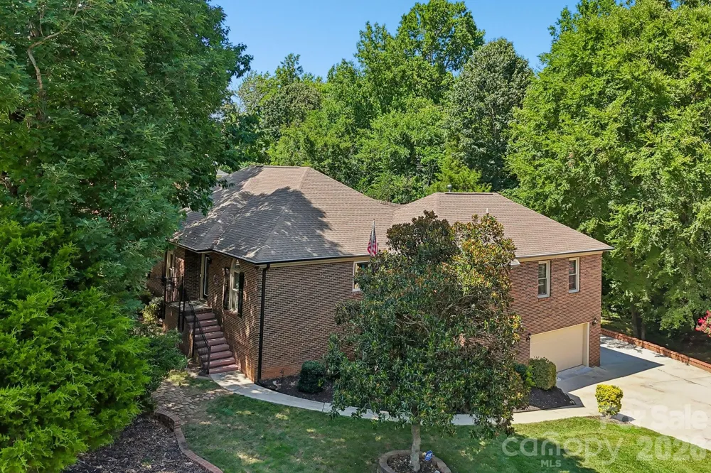 8463 Plantation Way Harrisburg, NC 28075