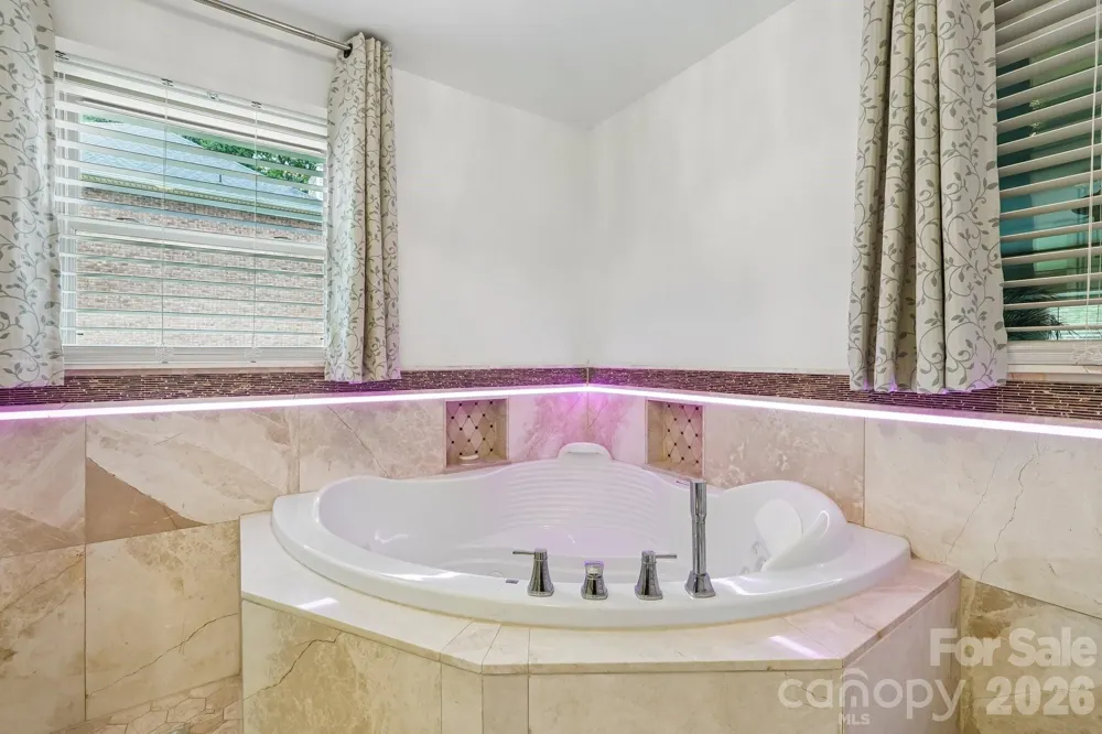 8463 Plantation Way Harrisburg, NC 28075