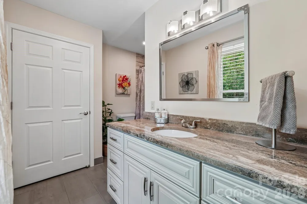 8463 Plantation Way Harrisburg, NC 28075