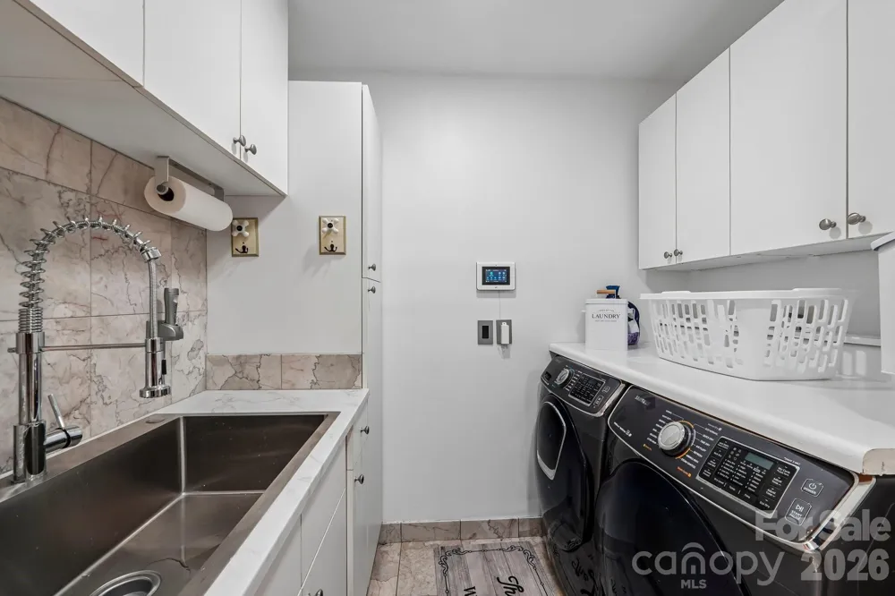 8463 Plantation Way Harrisburg, NC 28075
