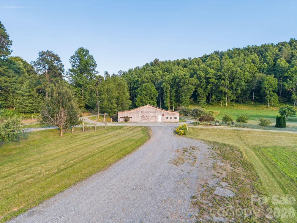 1372 & 1370 Barnardsville Highway Barnardsville, NC 28709