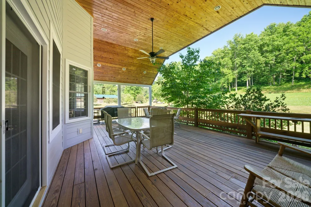 1372 & 1370 Barnardsville Highway Barnardsville, NC 28709