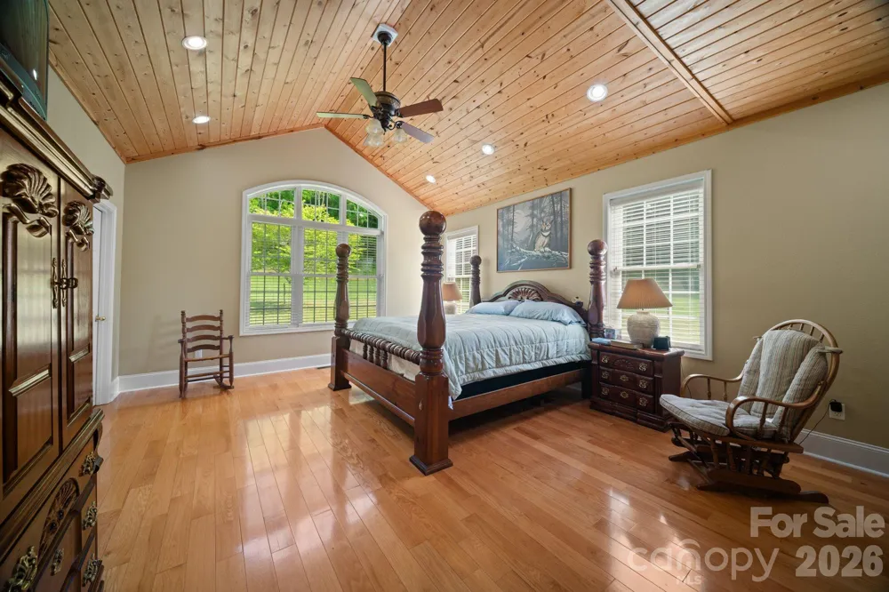 1372 & 1370 Barnardsville Highway Barnardsville, NC 28709