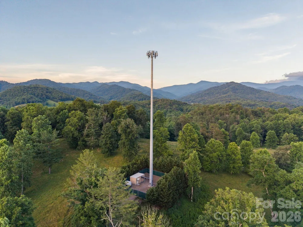 1372 & 1370 Barnardsville Highway Barnardsville, NC 28709