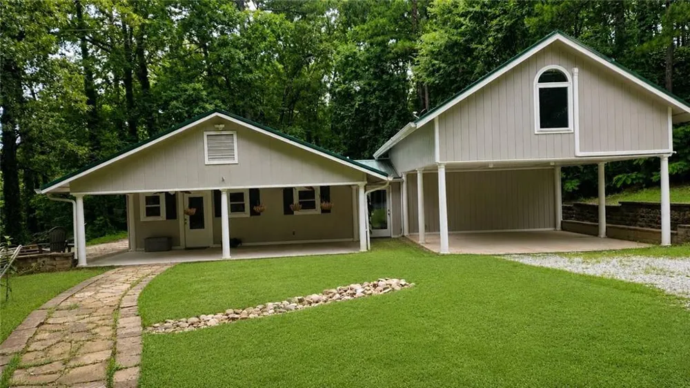 2188 Highway 36 E Jackson, GA 30233