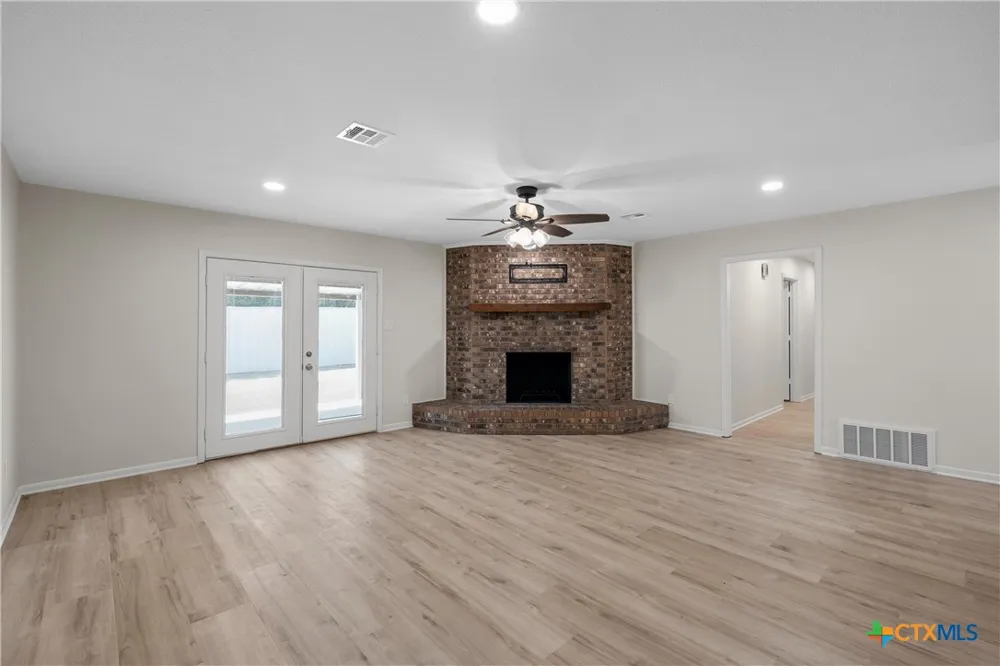 1006 Eagle Drive Eddy, TX 76524
