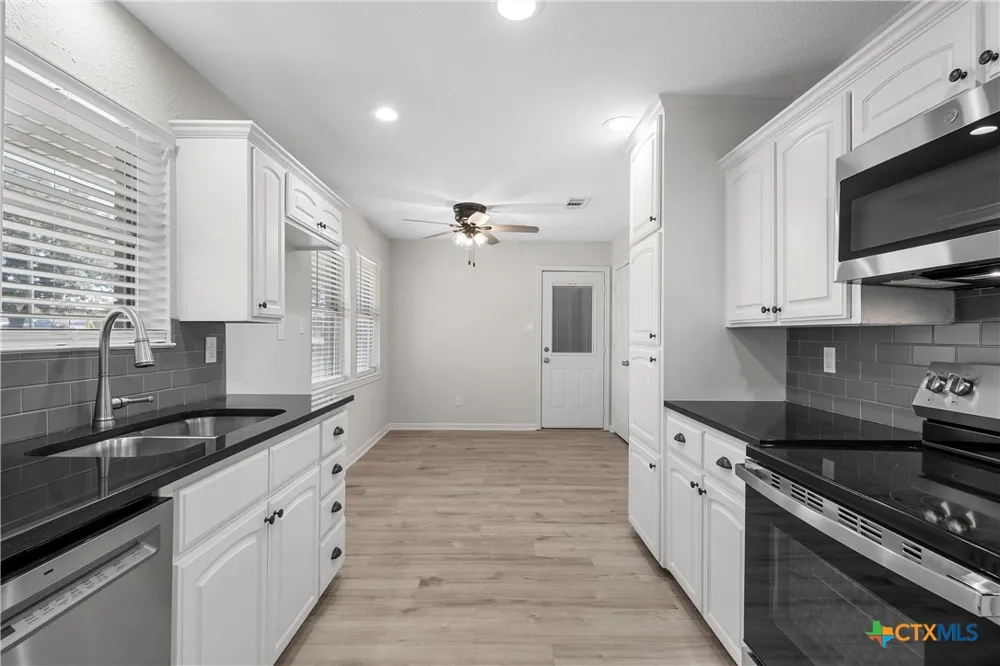 1006 Eagle Drive Eddy, TX 76524