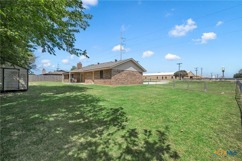 1006 Eagle Drive Eddy, TX 76524