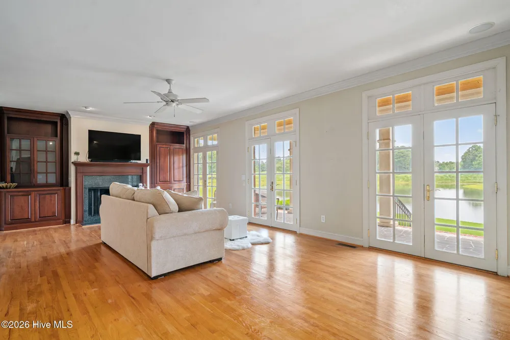 148 E Grandiflora Drive Wallace, NC 28466