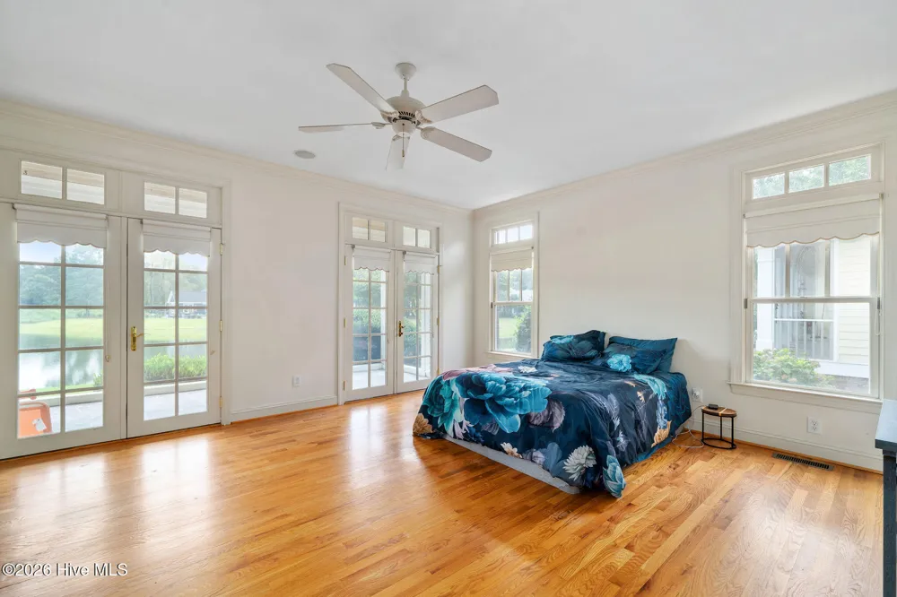 148 E Grandiflora Drive Wallace, NC 28466