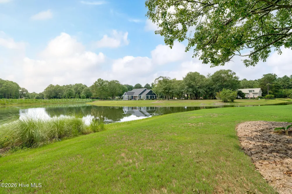 148 E Grandiflora Drive Wallace, NC 28466