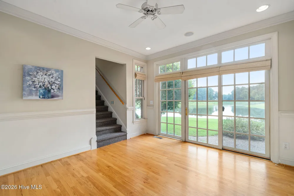 148 E Grandiflora Drive Wallace, NC 28466