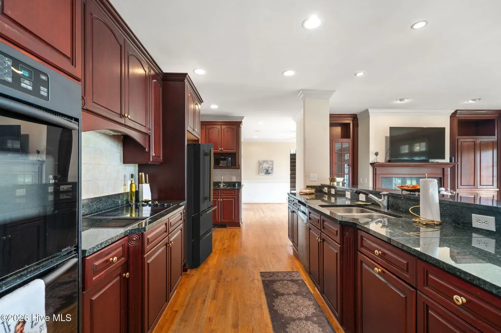 148 E Grandiflora Drive Wallace, NC 28466