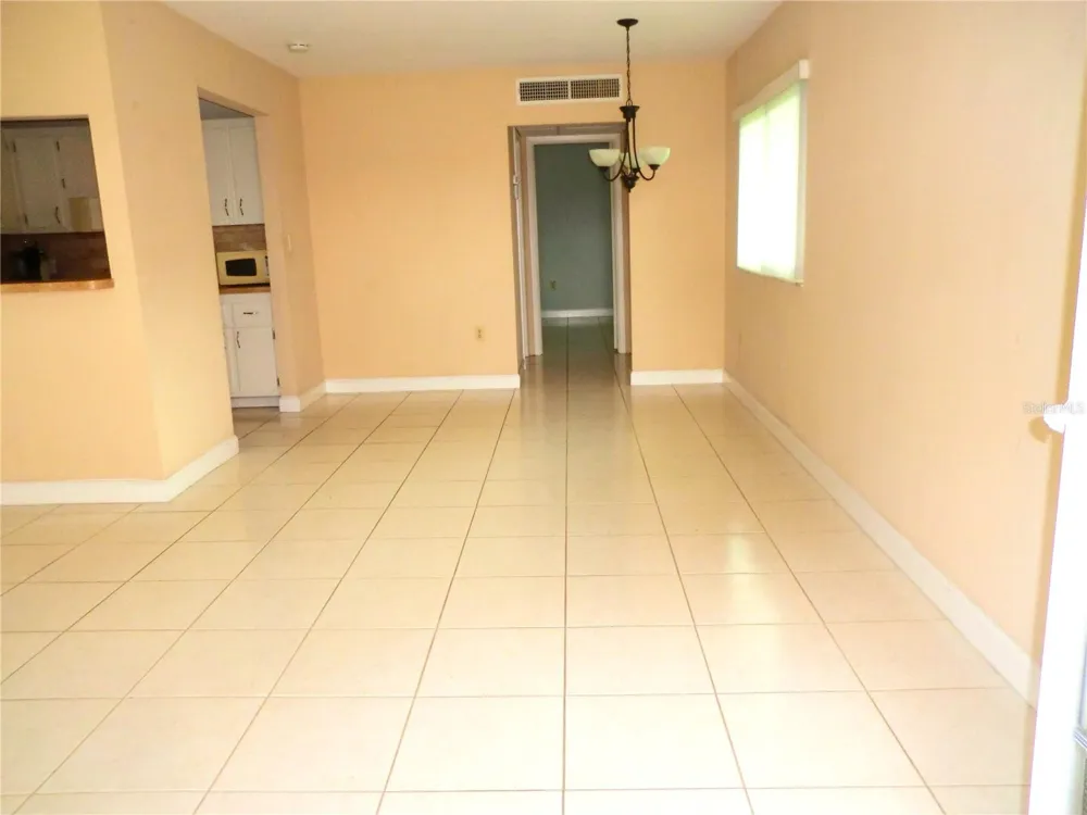201 KINGS BOULEVARD #15 Sun City Center, FL 33573