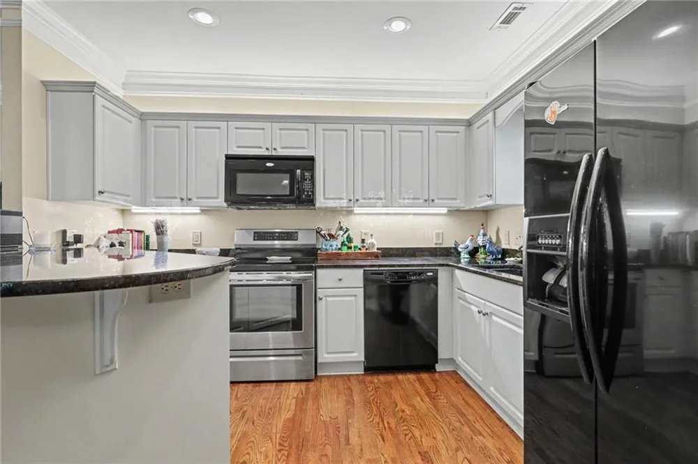 751 killearney Way Clayton, DC 20525