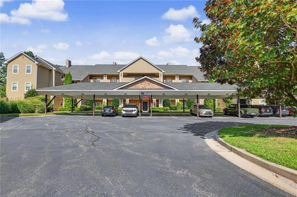 751 killearney Way Clayton, DC 20525