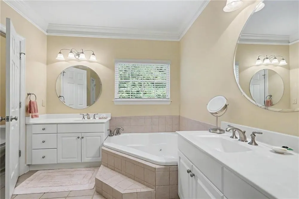 751 killearney Way Clayton, DC 20525