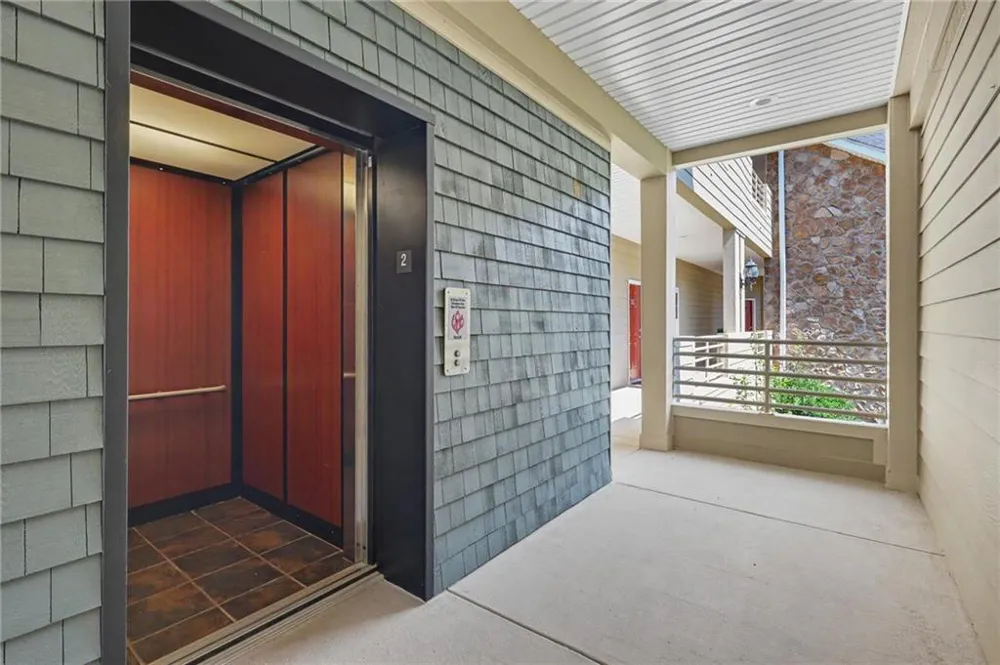 751 killearney Way Clayton, DC 20525