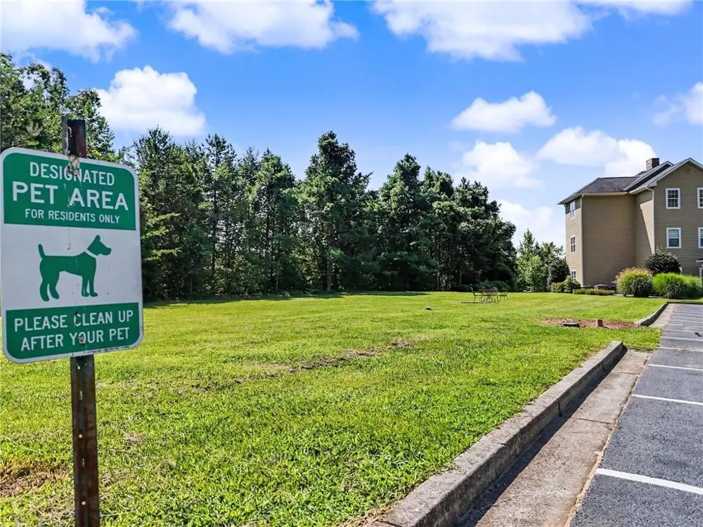 751 killearney Way Clayton, DC 20525