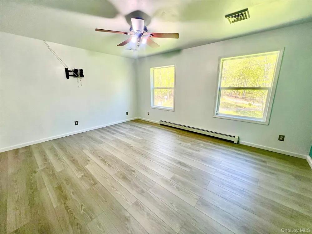 3222 New Prospect Road Pine Bush, NY 12566