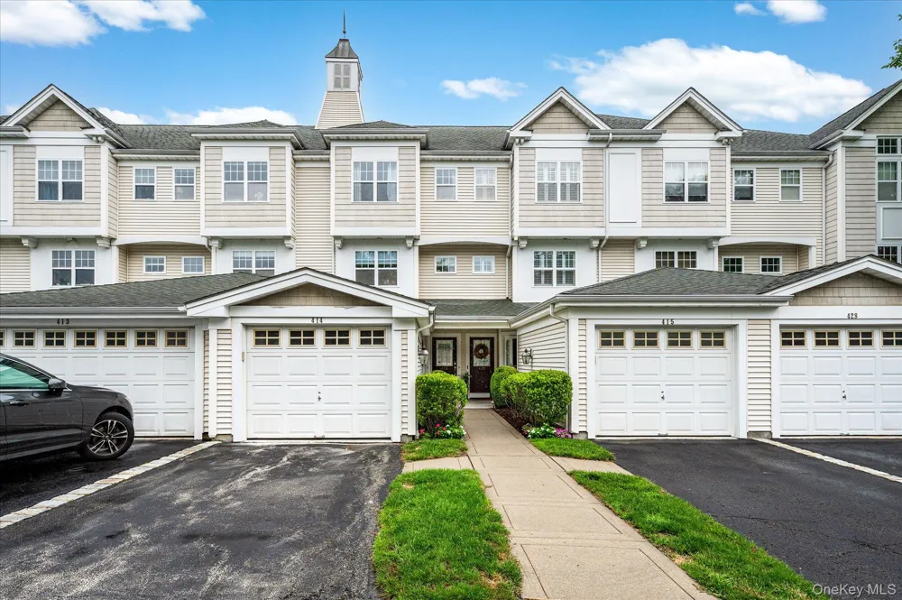 414 Highridge Court Peekskill, NY 10566
