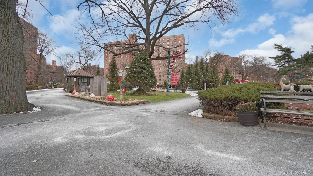 1562 Unionport Road #3F Bronx, NY 10462