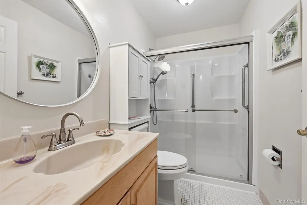 232 Blackpool Court #F Ridge, NY 11961