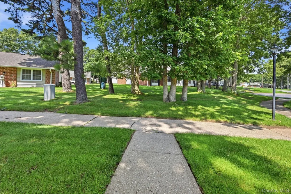 232 Blackpool Court #F Ridge, NY 11961