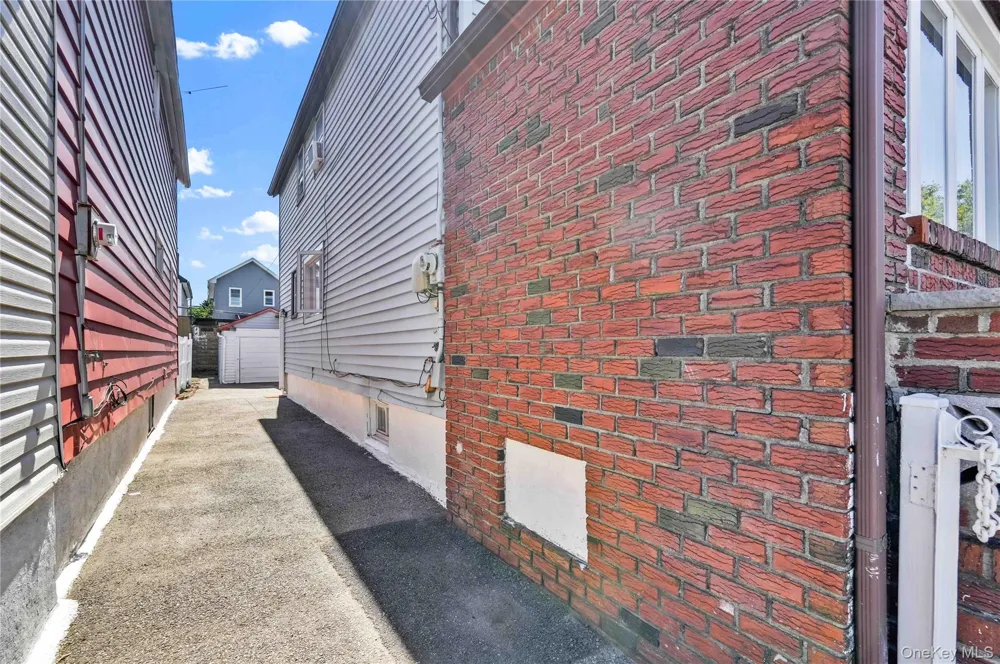 10762 106th Street Ozone Park, NY 11417