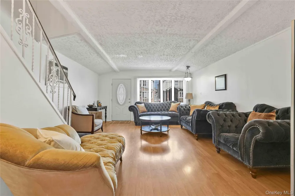 10762 106th Street Ozone Park, NY 11417