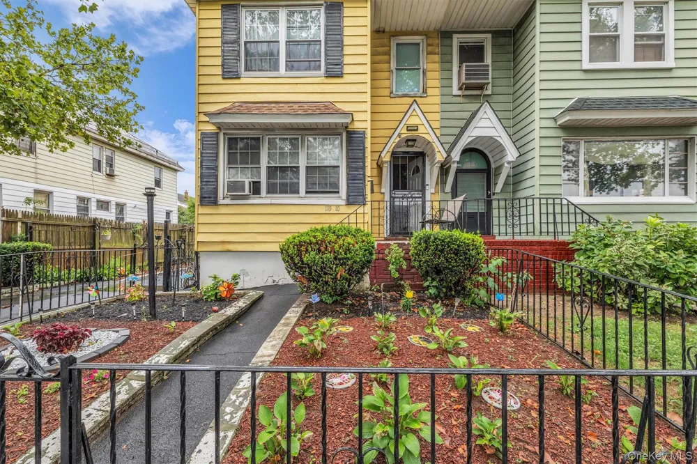 11510 Van Wyck Expressway South Ozone Park, NY 11420