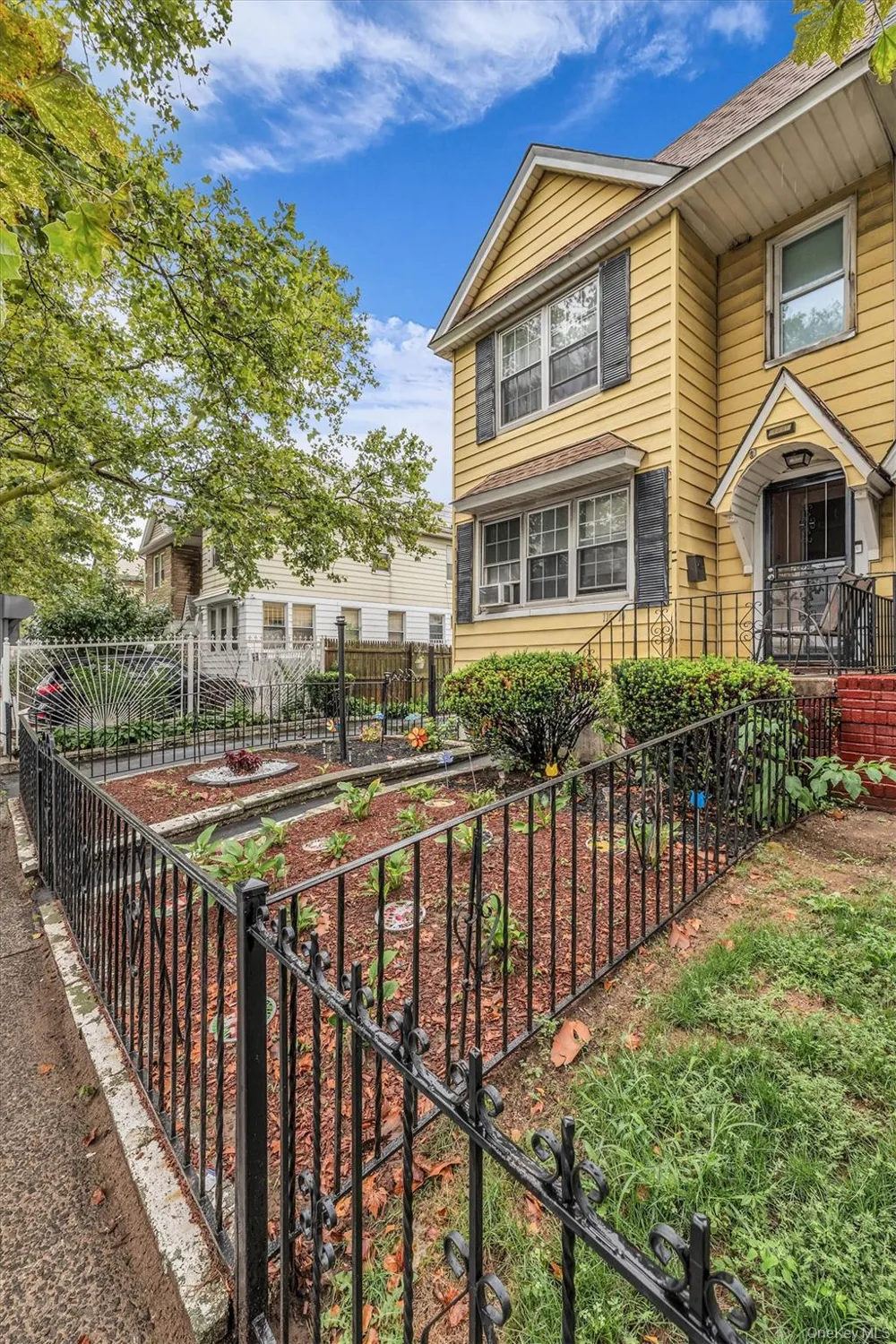 11510 Van Wyck Expressway South Ozone Park, NY 11420