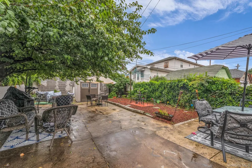 11510 Van Wyck Expressway South Ozone Park, NY 11420