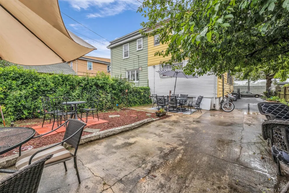 11510 Van Wyck Expressway South Ozone Park, NY 11420