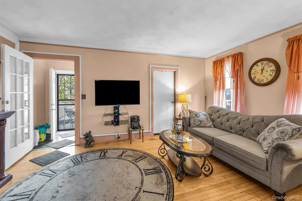 11510 Van Wyck Expressway South Ozone Park, NY 11420
