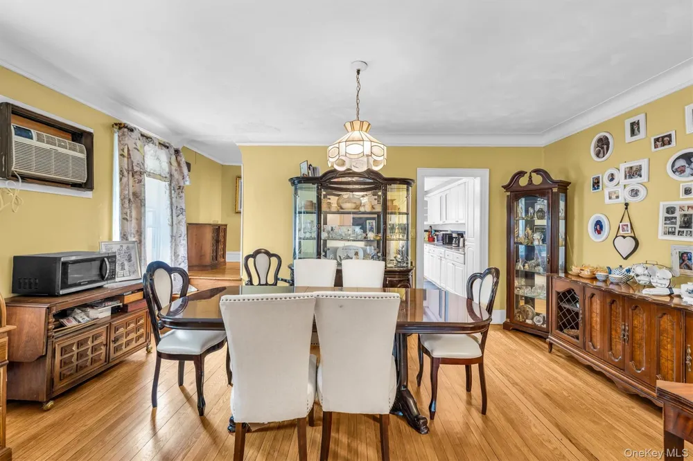 11510 Van Wyck Expressway South Ozone Park, NY 11420
