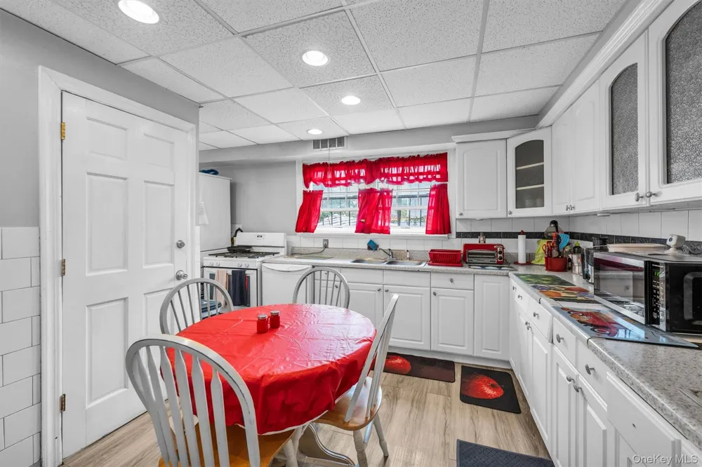 11510 Van Wyck Expressway South Ozone Park, NY 11420