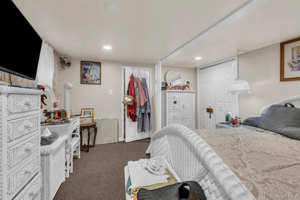 11510 Van Wyck Expressway South Ozone Park, NY 11420