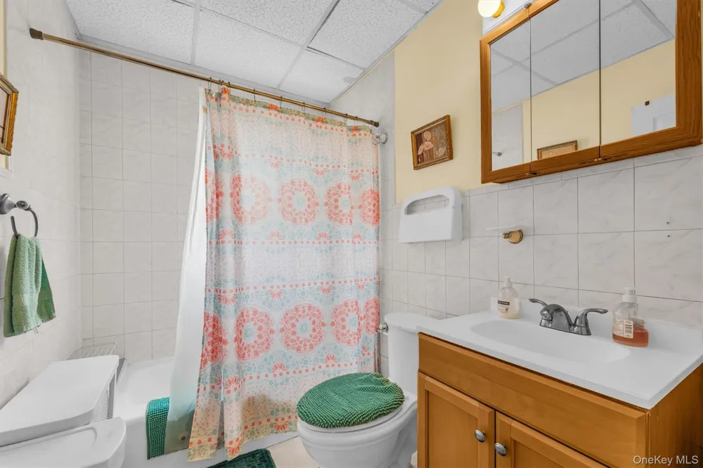 11510 Van Wyck Expressway South Ozone Park, NY 11420