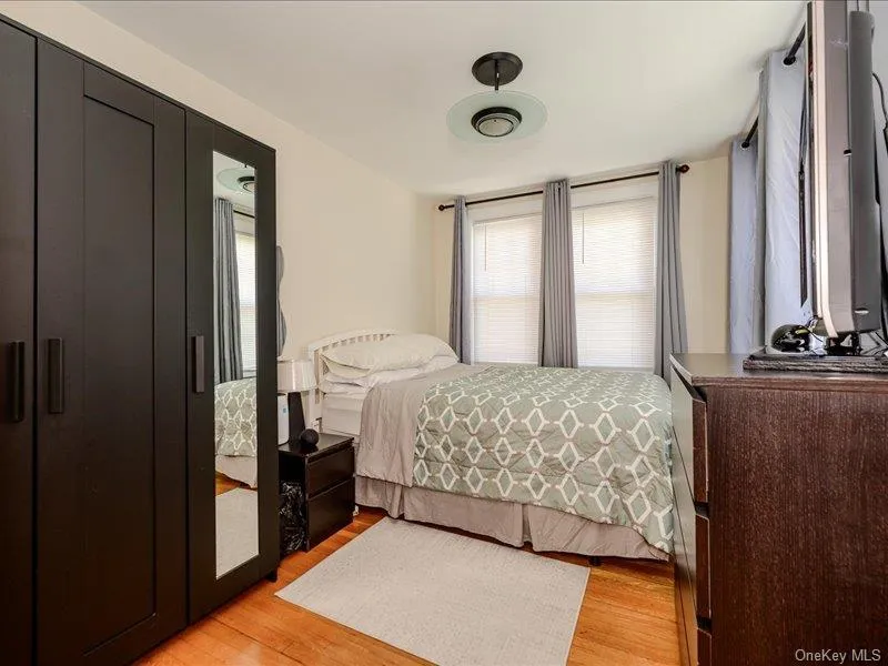 721 Edison Avenue Bronx, NY 10465