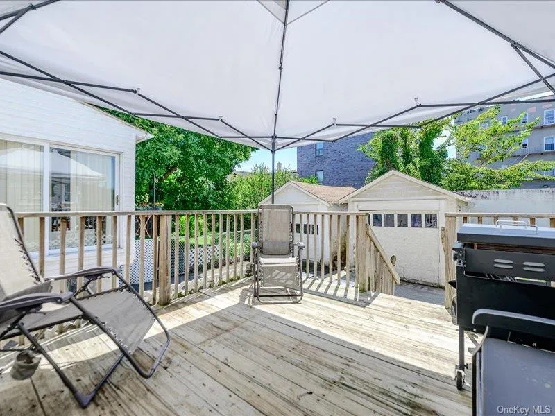 721 Edison Avenue Bronx, NY 10465