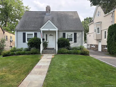 51 Coakley Avenue