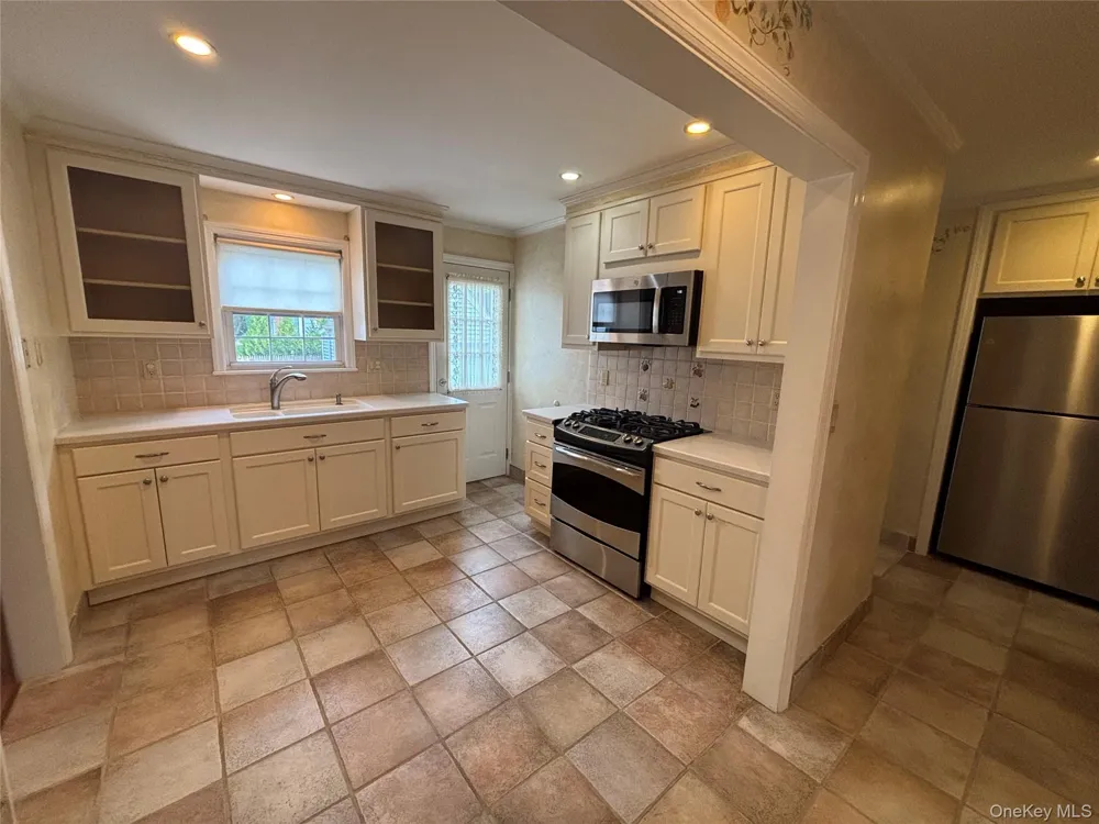 51 Coakley Avenue Harrison, NY 10528