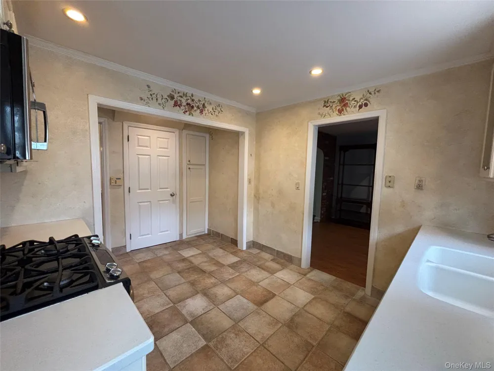51 Coakley Avenue Harrison, NY 10528
