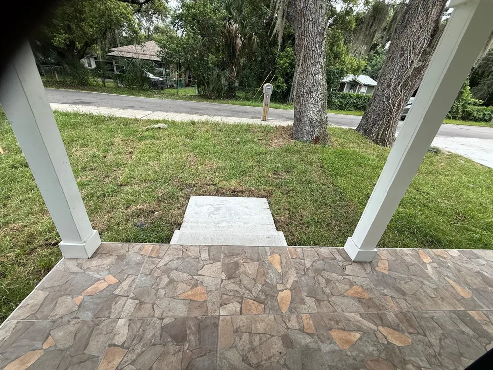 225 E WARREN AVENUE Longwood, FL 32750