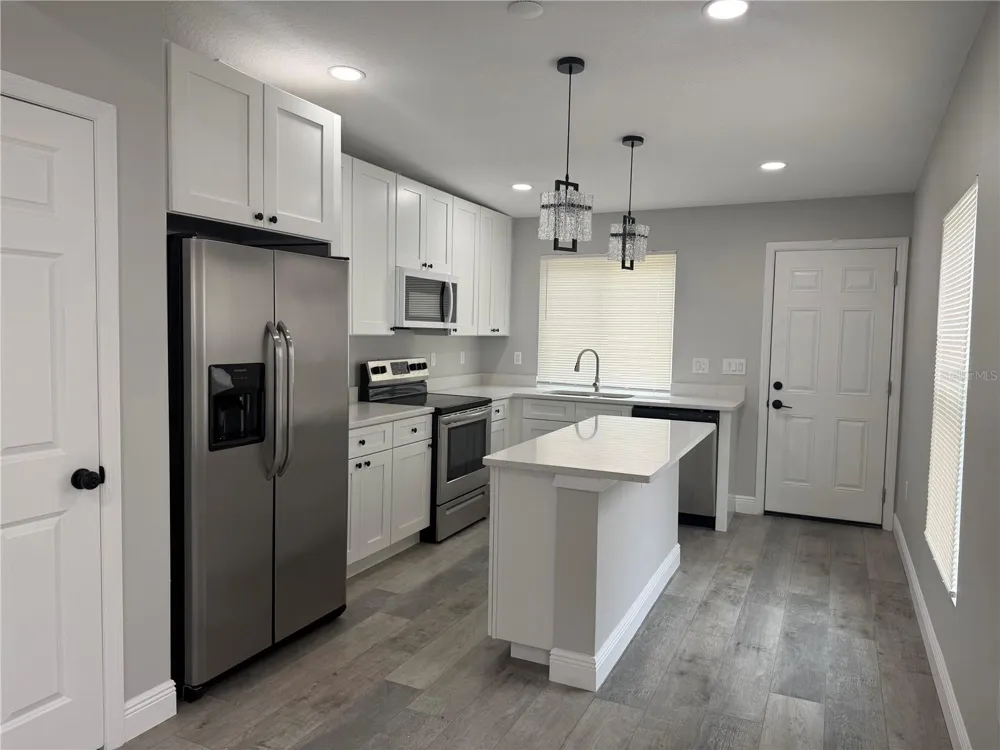 225 E WARREN AVENUE Longwood, FL 32750
