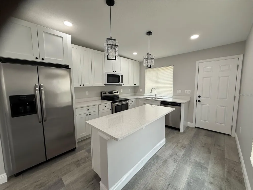 225 E WARREN AVENUE Longwood, FL 32750