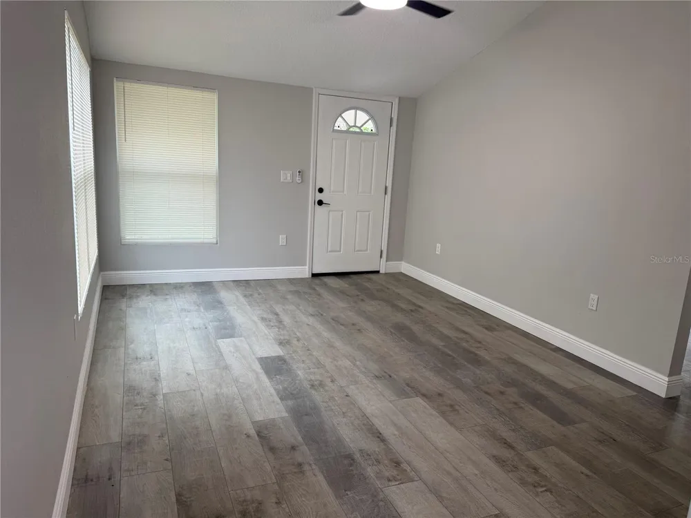225 E WARREN AVENUE Longwood, FL 32750