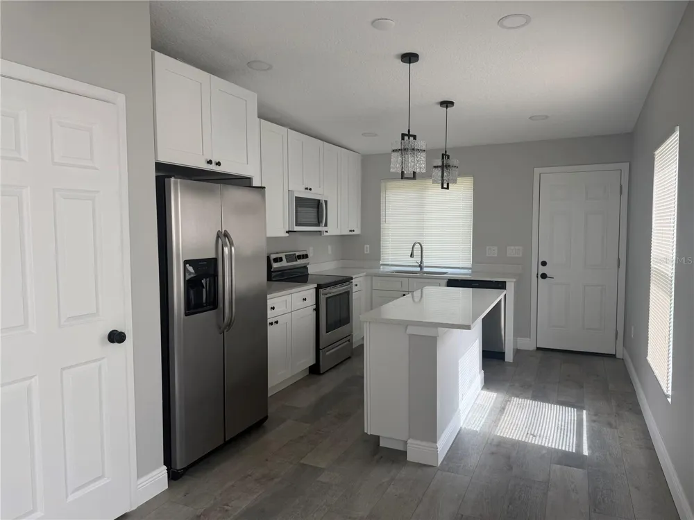 225 E WARREN AVENUE Longwood, FL 32750